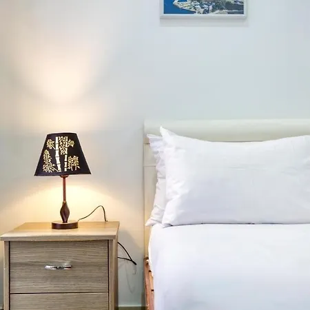 R1 Nr Retreat Проживание в семье *