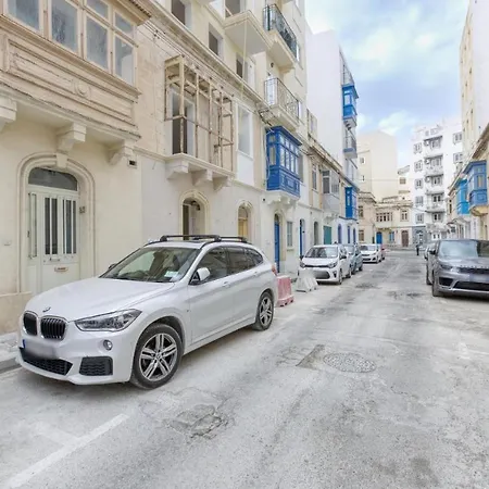 R1 Nr Retreat Проживание в семье *